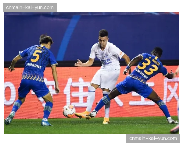 裁判辅助判罚视觉校准器 消除争议性动作回放死角